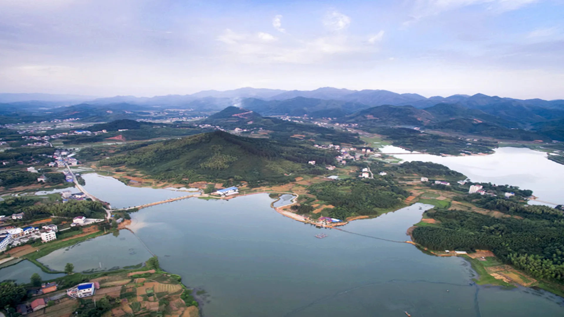 在温暖的水中重温身心：1088的水疗之旅。